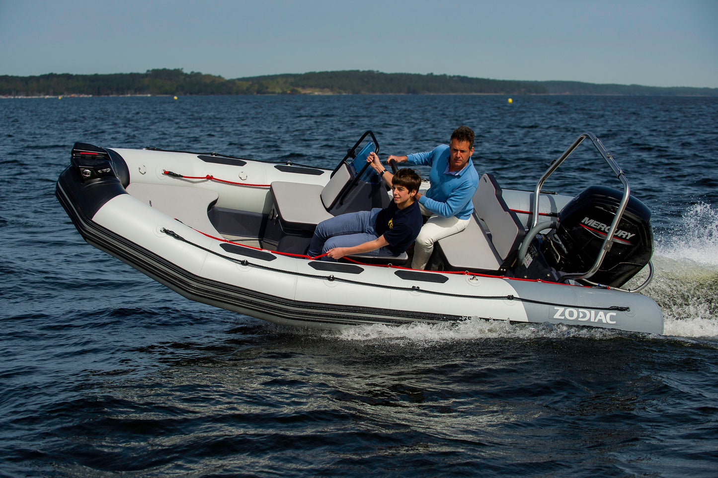 Zodiac Open 4.8 - Ergonomic & Versatile RIB for Day Trips