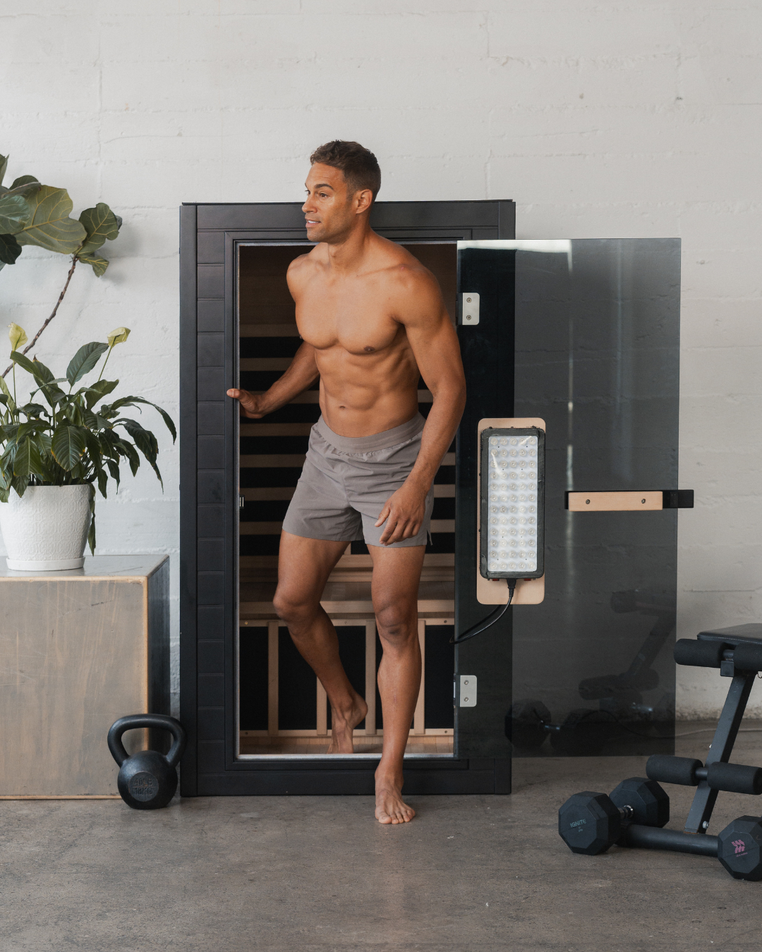SaunaBox® Solara – Full Spectrum Low-EMF Infrared Sauna