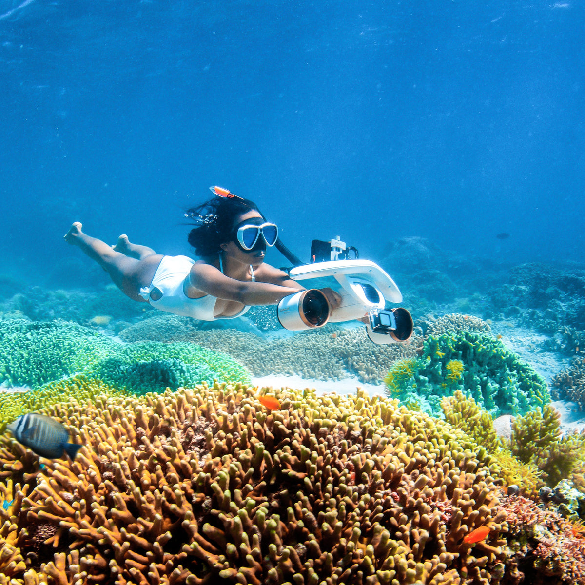 Sublue MixPro – Compact Dual-Motor Underwater Scooter with 60-Min Runtime