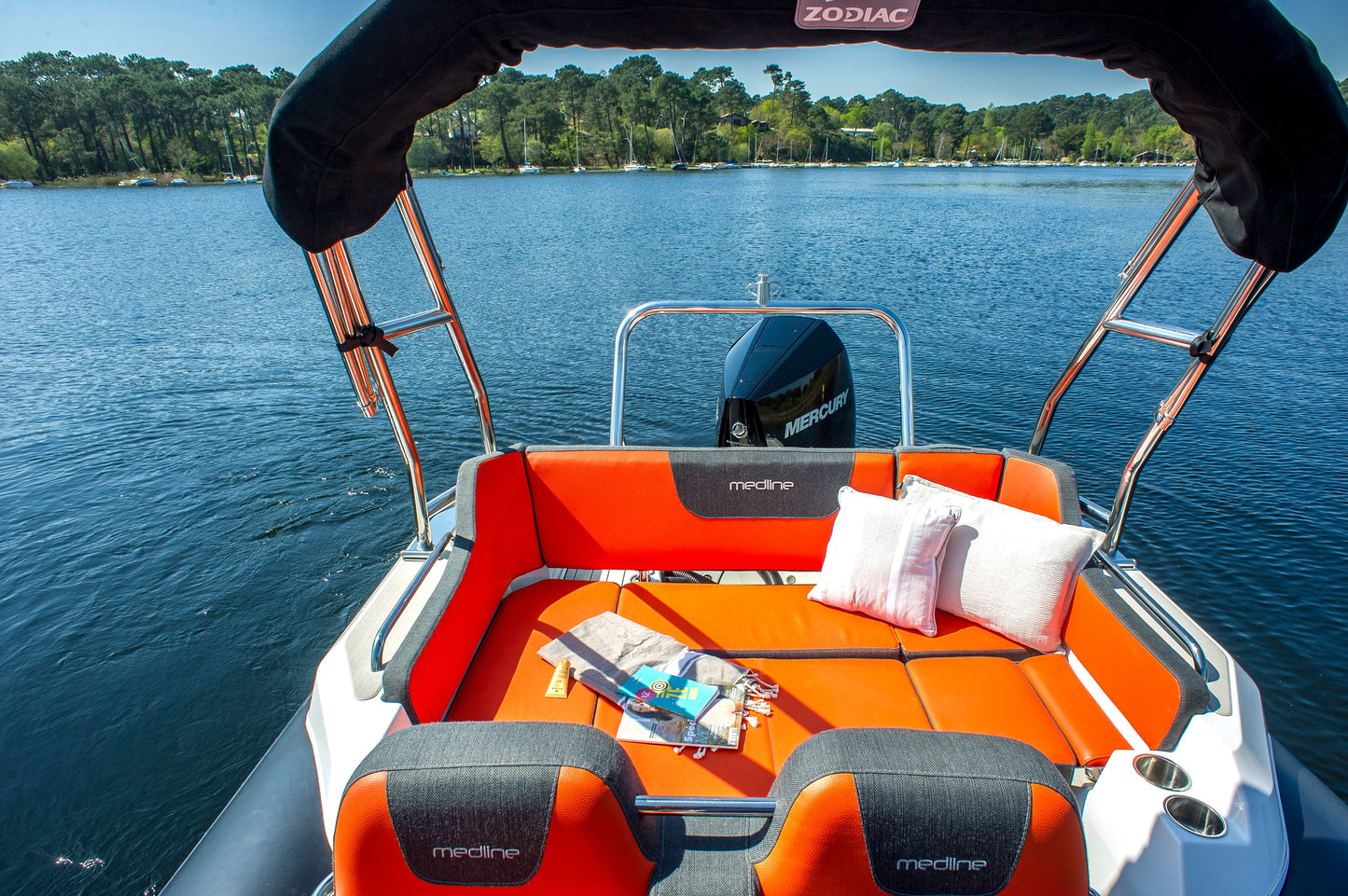 Zodiac Medline 6.8 - Your Ultimate Escape on the Water