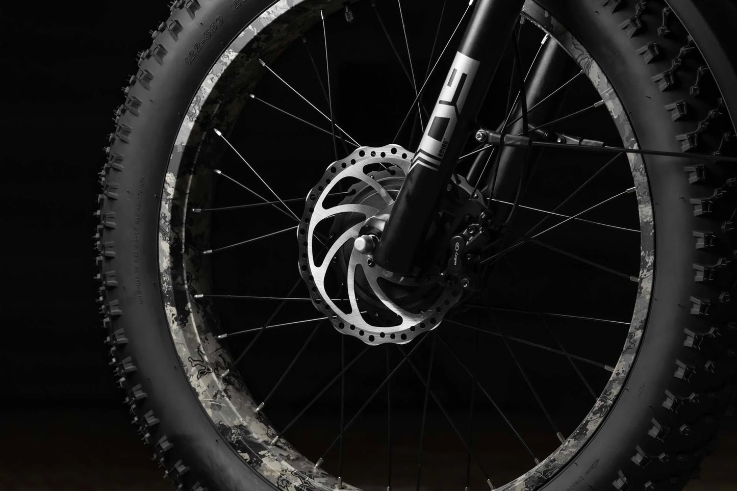 Kenda 26” x 4.8” anti-puncture tires on Rambo Megatron 4.0 gripping terrain