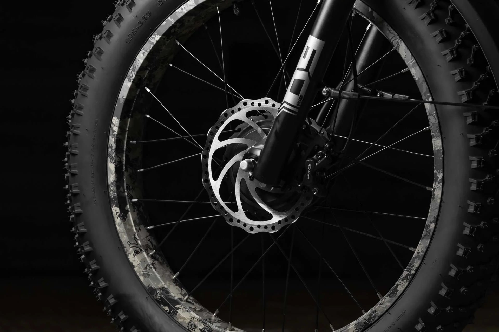 Kenda 26” x 4.8” anti-puncture tires on Rambo Megatron 4.0 gripping terrain