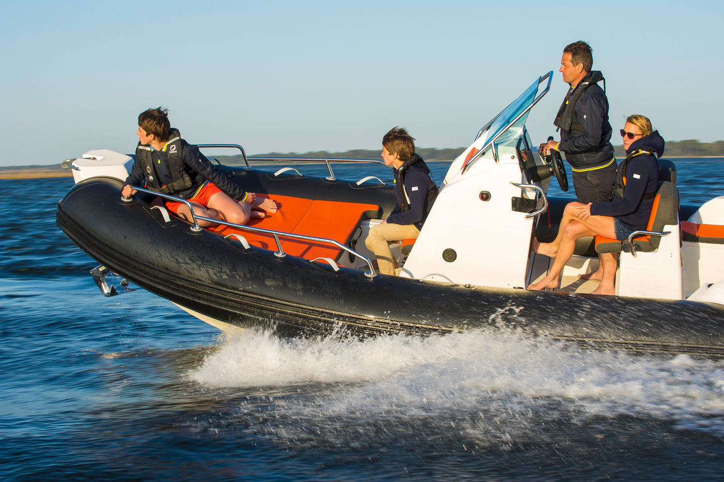 Zodiac Medline 6.8 - Your Ultimate Escape on the Water