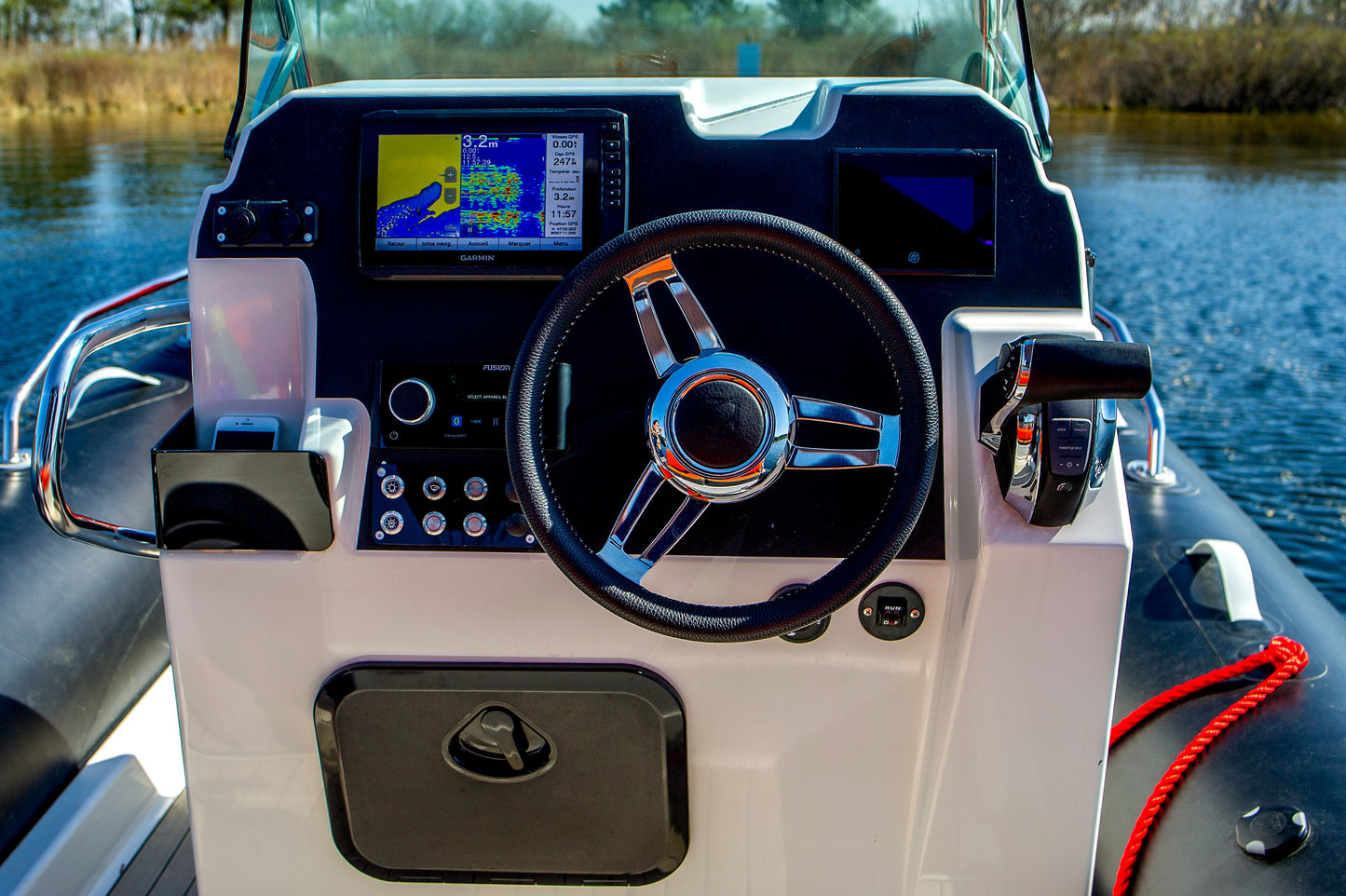 Zodiac Medline 6.8 - Your Ultimate Escape on the Water