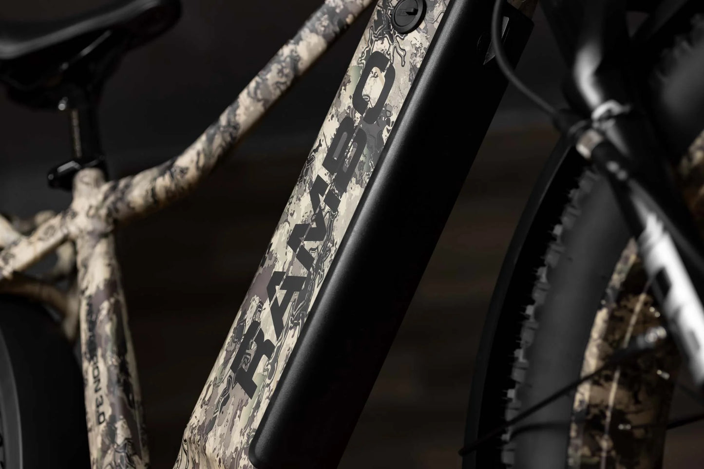 Hydroformed aluminum frame of Rambo Megatron 4.0 in TrueTimber camo