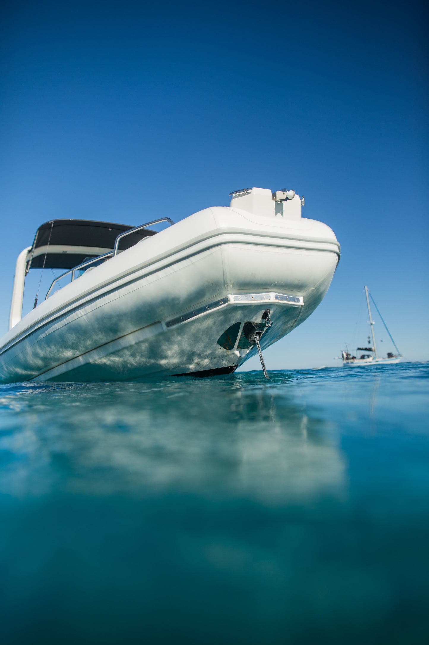 Zodiac Medline 7.5 - Your Private Oasis on the Water