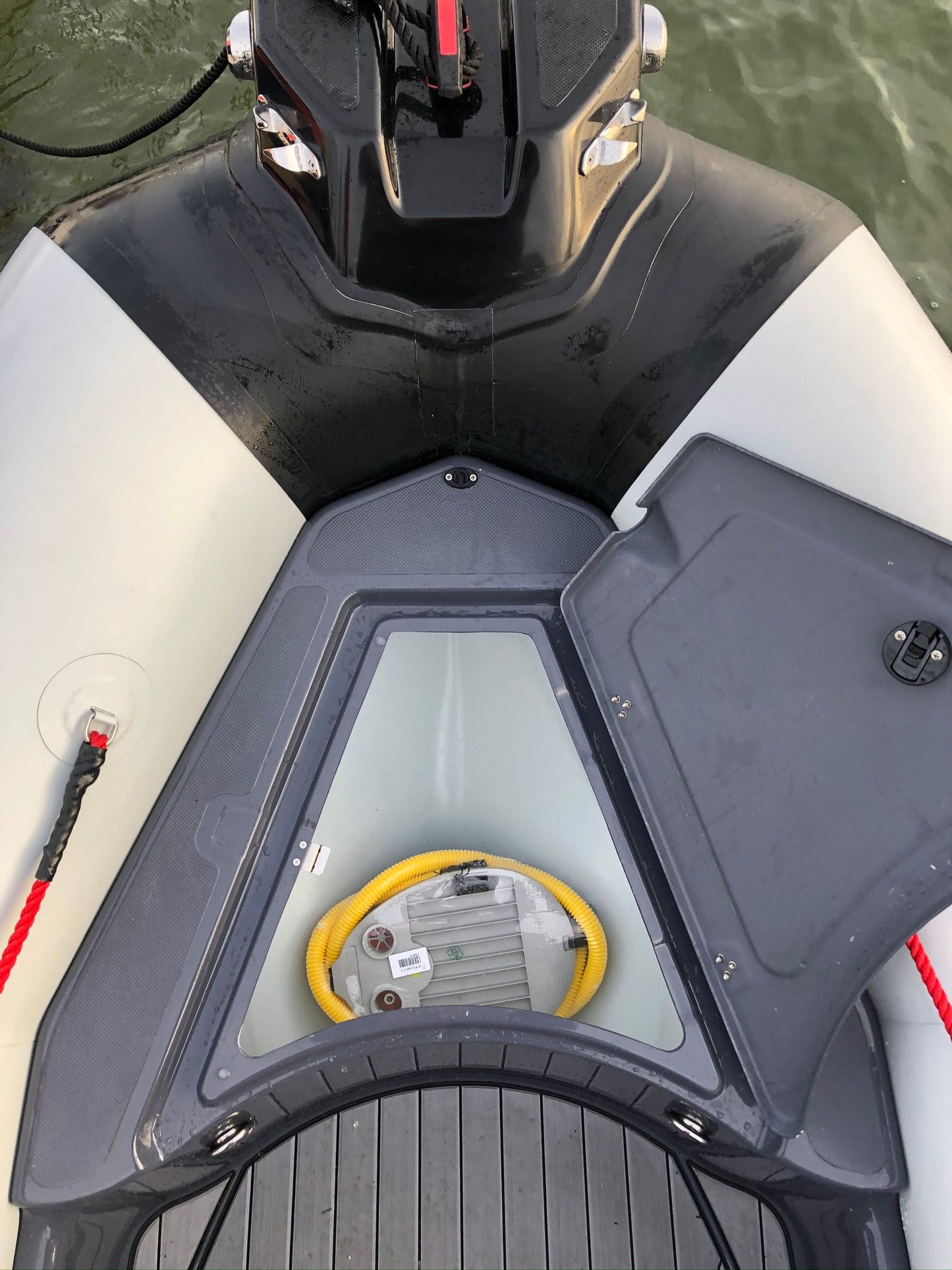 Lockable mooring storage and bow cushion on Zodiac Open 4.2