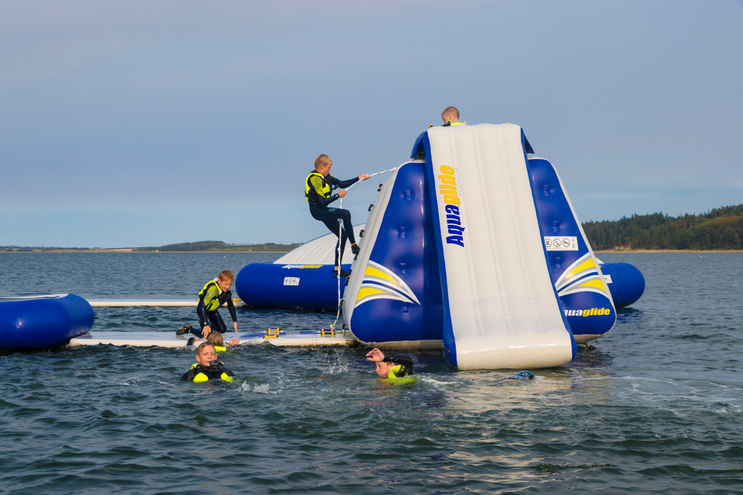 Aqauaglide King of The Mountain Inflatable Wall/slide Combo (Complete Set)