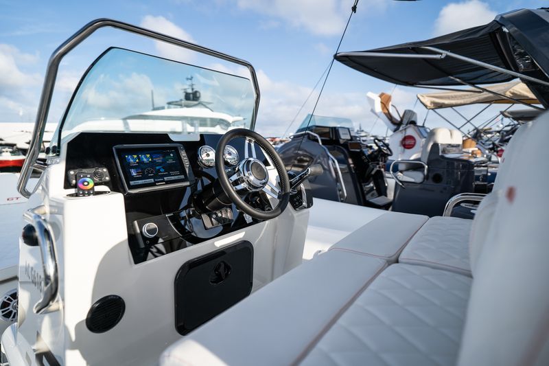 Zodiac Medline 7.5 GT - Limited Edition High-Performance RIB Boat