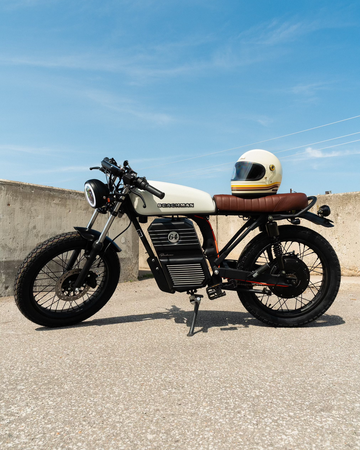 Beachman '64 Electric Café Racer E-Bike
