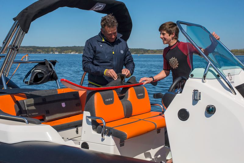 Zodiac Medline 6.8 - Your Ultimate Escape on the Water