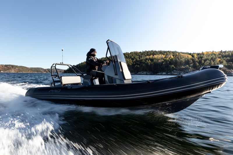 Zodiac Pro 5.5 - Fully Customizable RIB for Fishing, Diving & More
