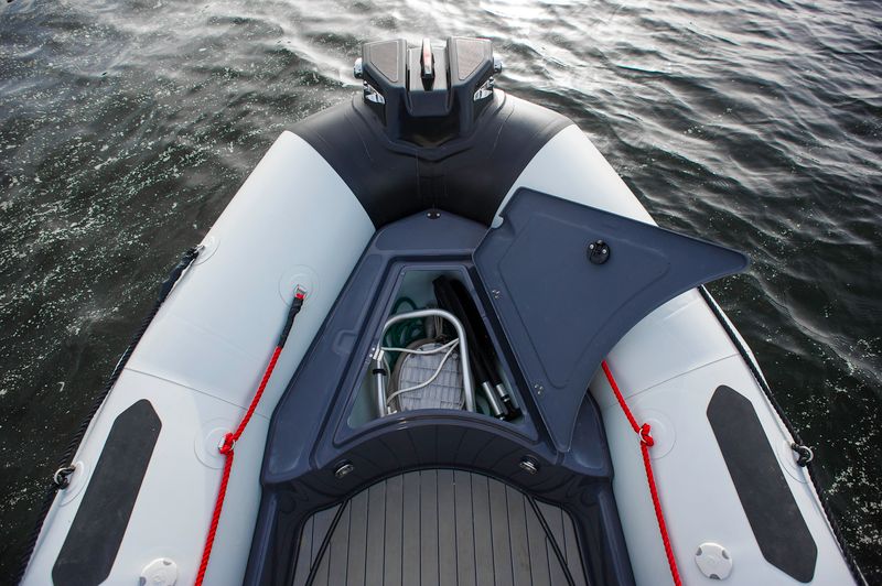 Lockable mooring storage and bow cushion on Zodiac Open 4.8