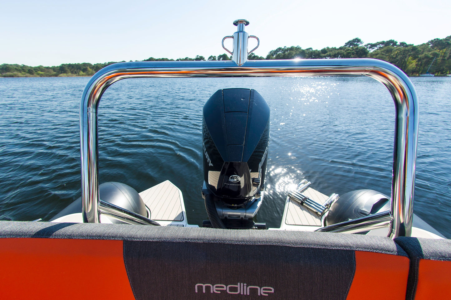 Zodiac Medline 6.8 - Your Ultimate Escape on the Water