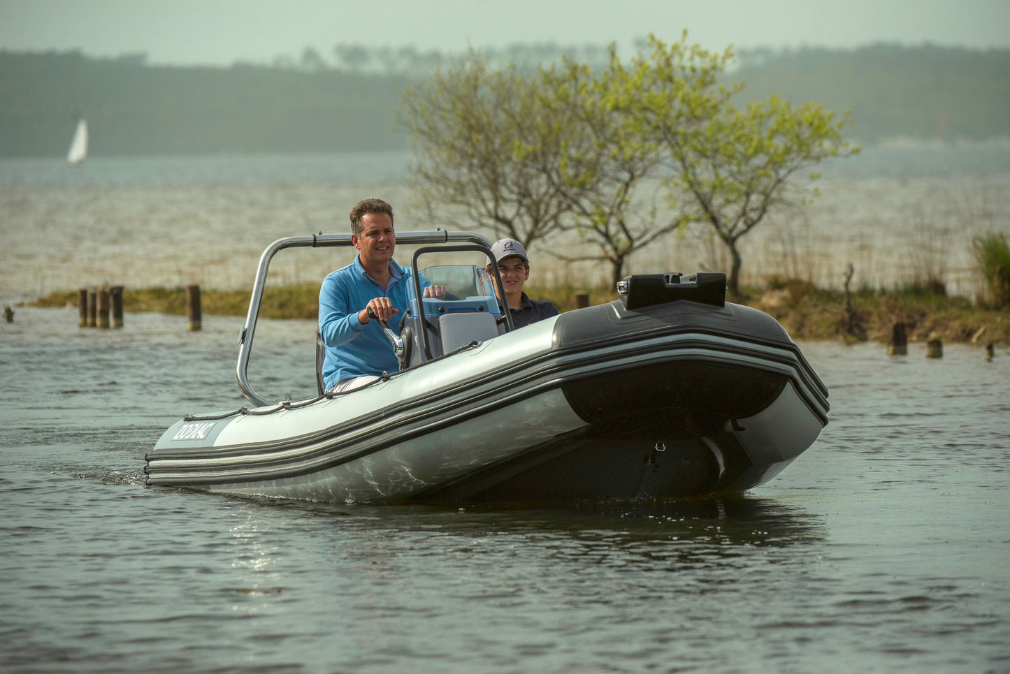 Zodiac Open 4.8 - Ergonomic & Versatile RIB for Day Trips