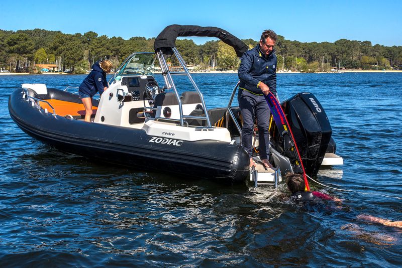 Zodiac Medline 6.8 - Your Ultimate Escape on the Water