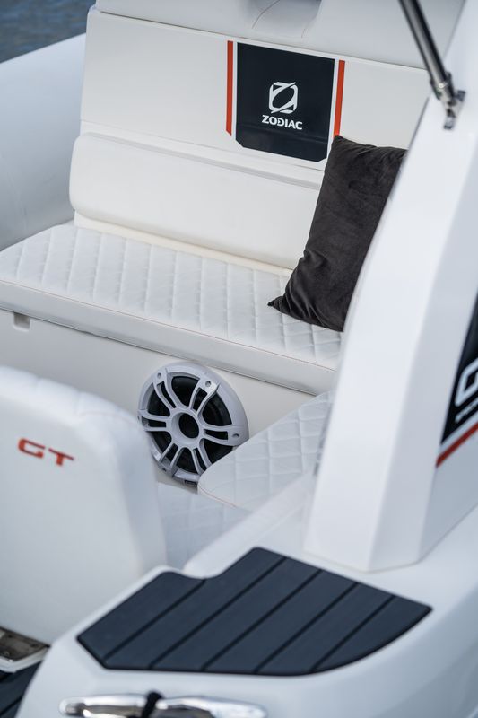 Zodiac Medline 7.5 GT - Limited Edition High-Performance RIB Boat