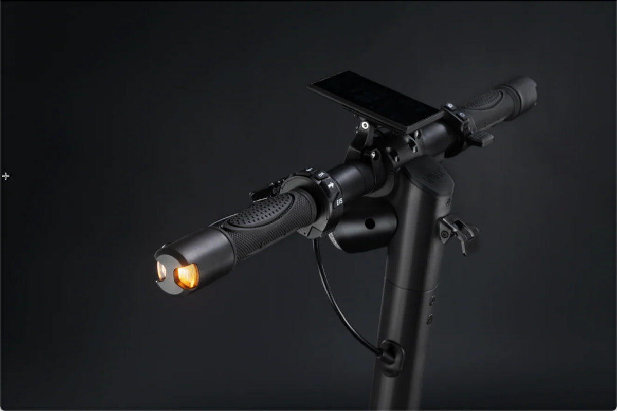 VMAX VX2 Extreme Electric Scooter – Long Range Commuter Scooter with Suspension & TFT Display