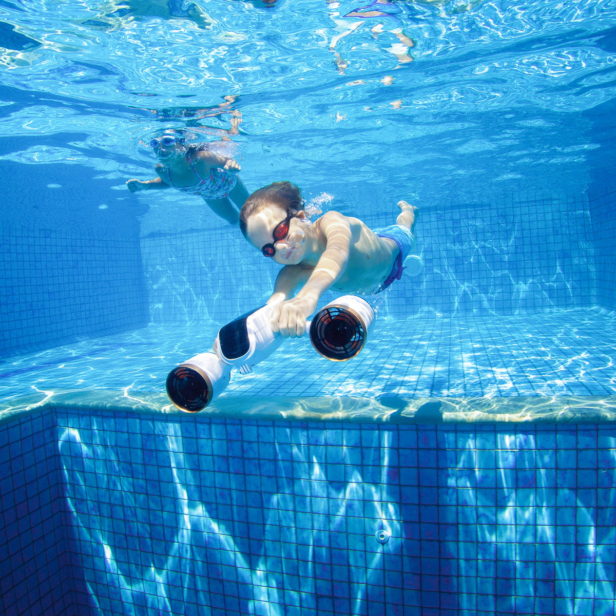 Sublue MixPro – Compact Dual-Motor Underwater Scooter with 60-Min Runtime