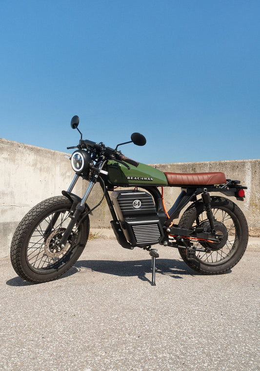  Beachman '64 electric café racer e-bike side profile – Class II 20 mph vintage style e-bike with 55-mile range