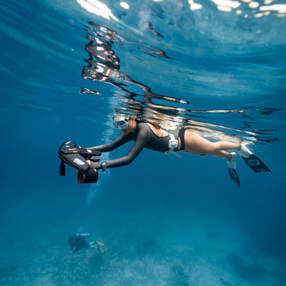 Sublue Navbow Underwater Scooter – Professional Diving Propulsion Device