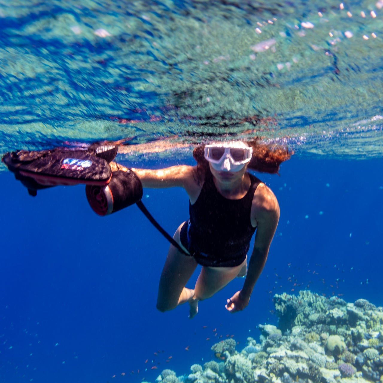 Sublue Navbow Underwater Scooter – Professional Diving Propulsion Device
