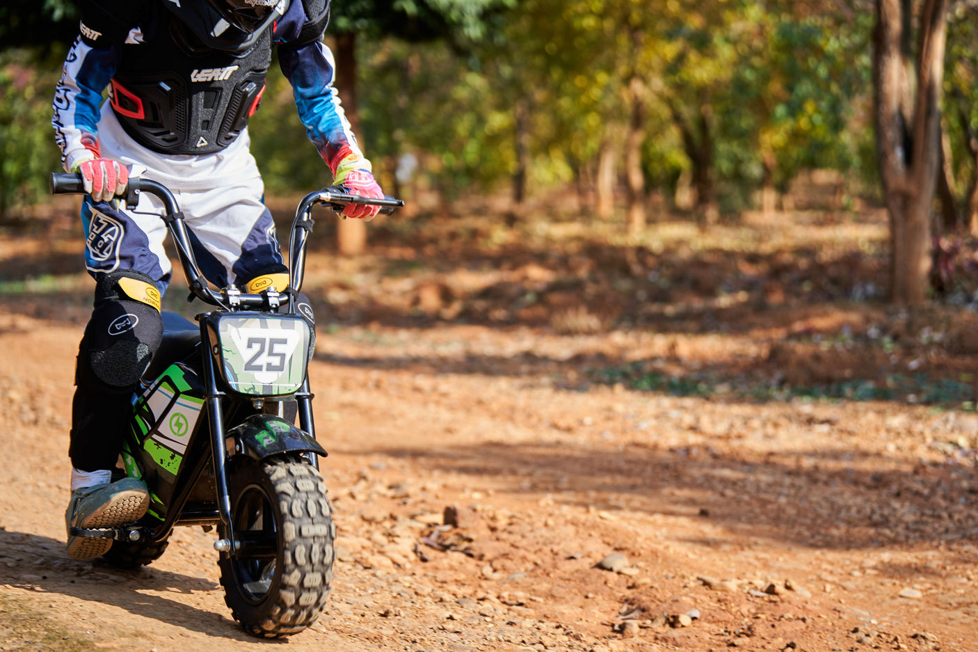 MotoTec 24v 250w Electric Mini Bike Black – Safe, Durable Fun for Kids 6+