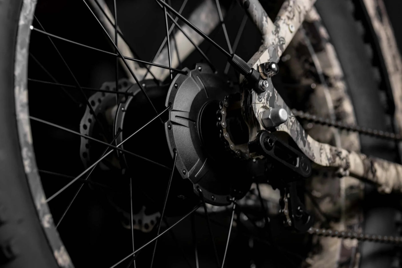 Logan 4-piston hydraulic brakes on Rambo Megatron 4.0 for safe stops
