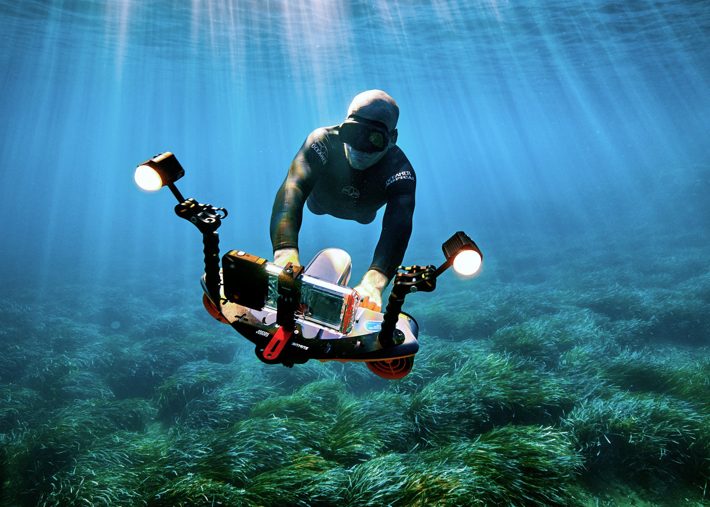 Sublue Navbow Underwater Scooter – Professional Diving Propulsion Device