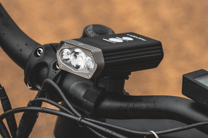 Rambo Bikes Pro Hunter Ultra Bright Light + Battery Bank