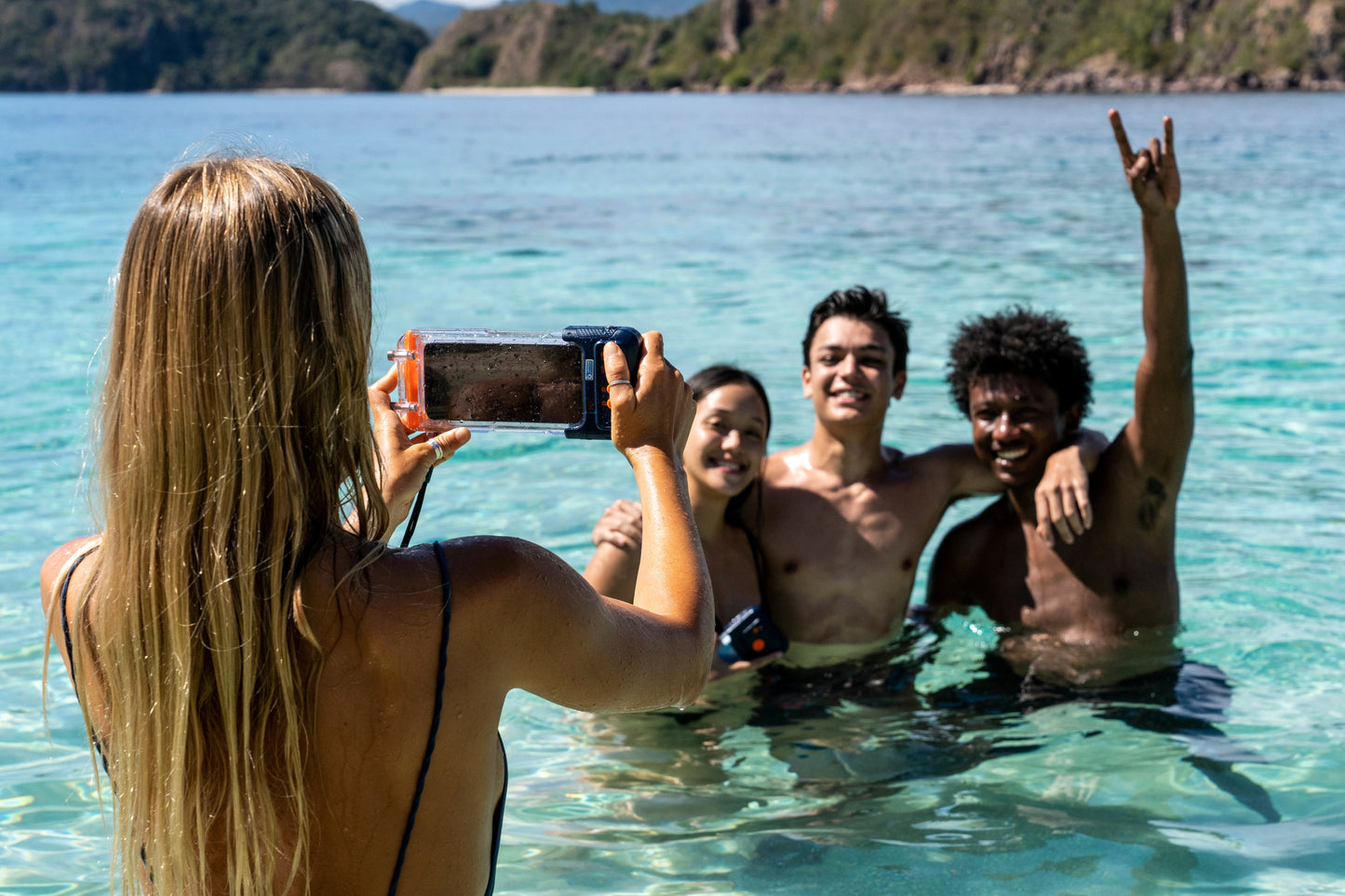 Sublue H1+ Smart Waterproof Phone Case – 4K Underwater Camera Housing with AI Color Correction