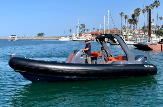 Zodiac Medline 7.5 - Your Private Oasis on the Water