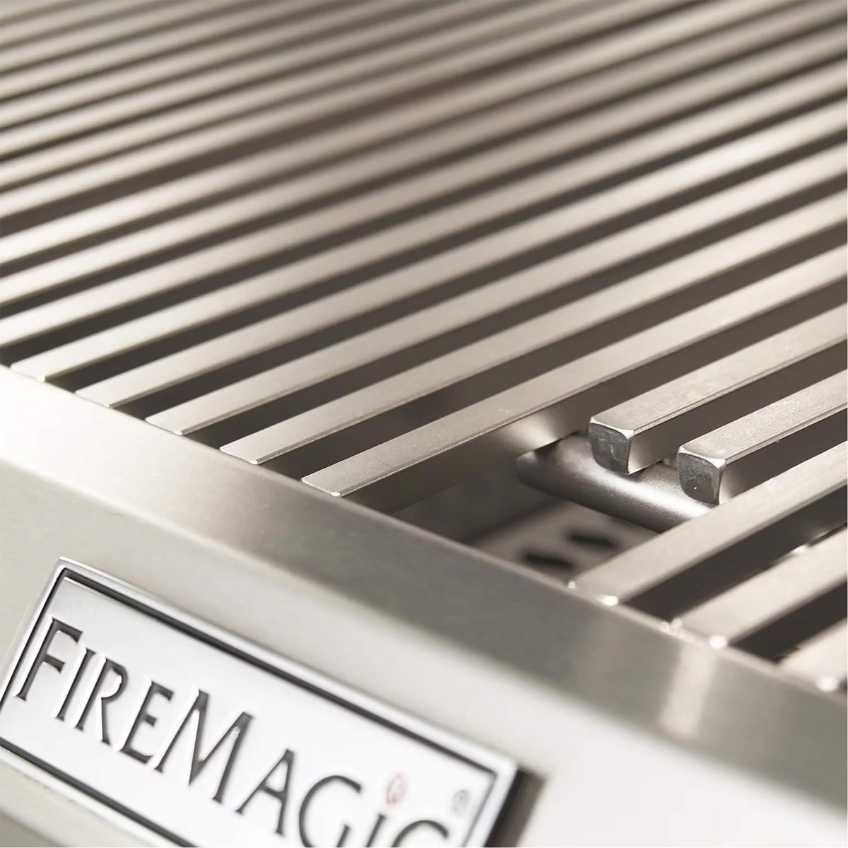 Fire Magic Choice Multi-User 36" Built-In Grill With Analog Thermometer [CM650I-RT1N/P]