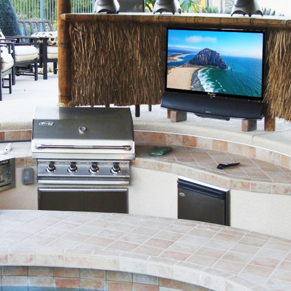 Emerald Series – Samsung by MirageVision Shade Outdoor TV