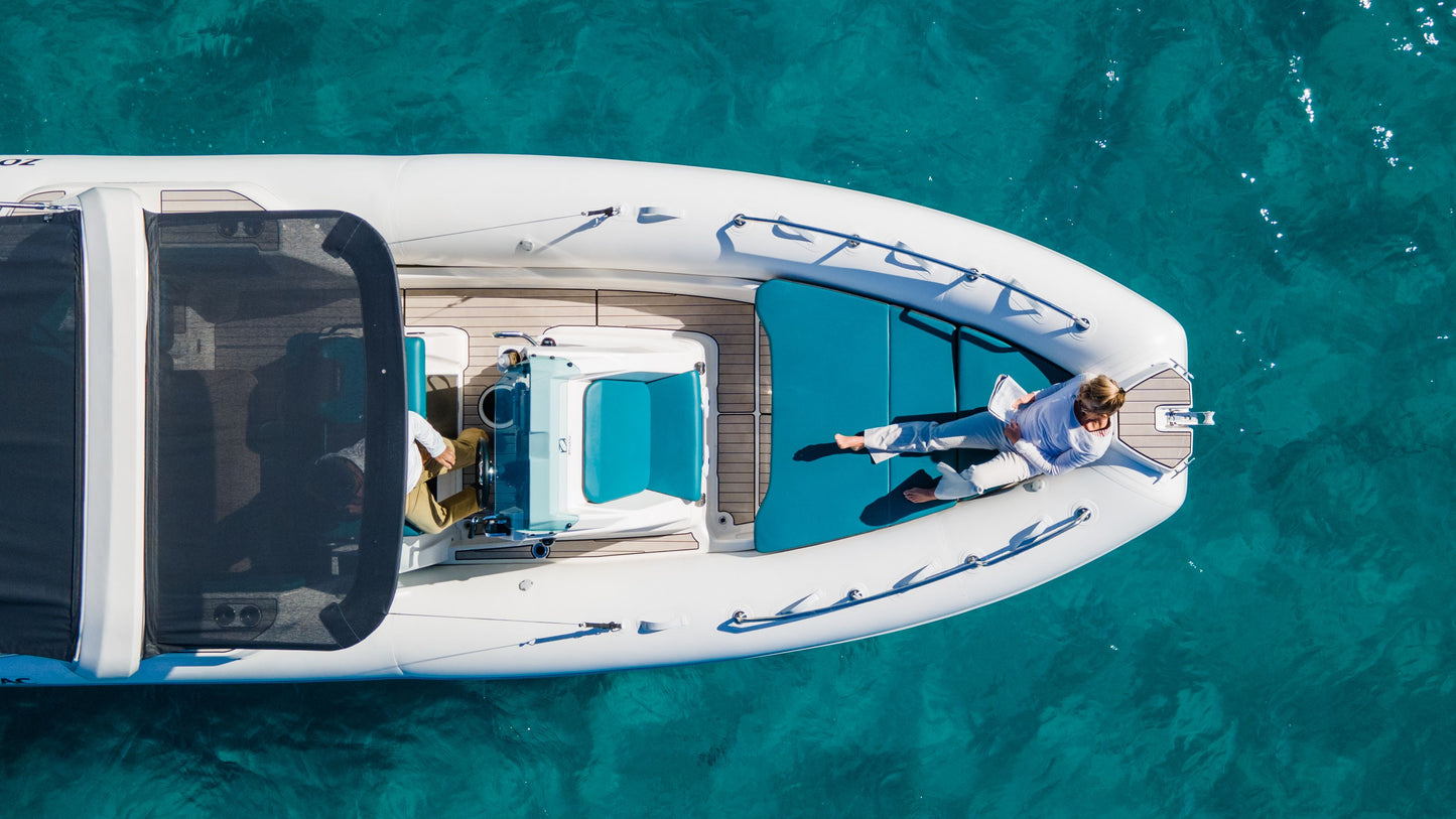 Zodiac Medline 7.5 - Your Private Oasis on the Water