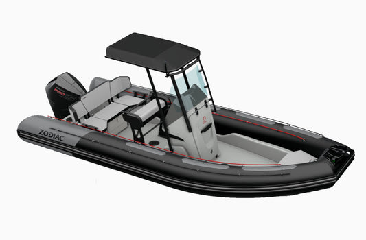 Deep V-hull of Zodiac Open 6.5 ensuring excellent seaworthiness